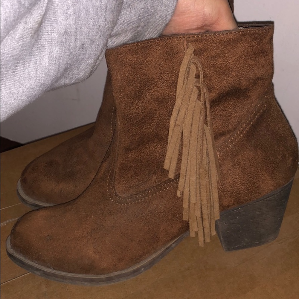 Zip up fringe booties